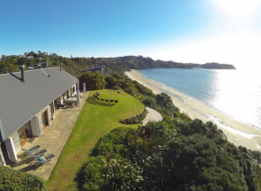 The Pah - Stay Waiheke